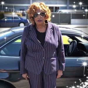 Meet your Posher, Catherine